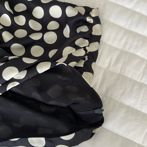 MNG ONE SLEEVE STRAPLESS TOP - Picture 8 of 8